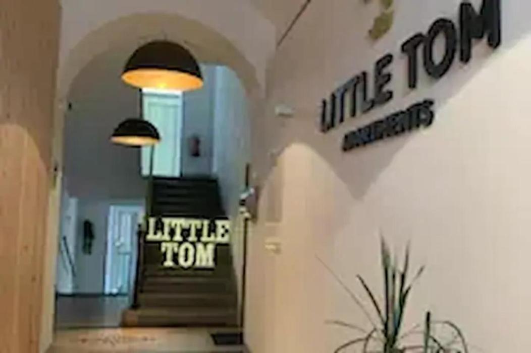 Little Tom Apartments Прага Екстер'єр фото