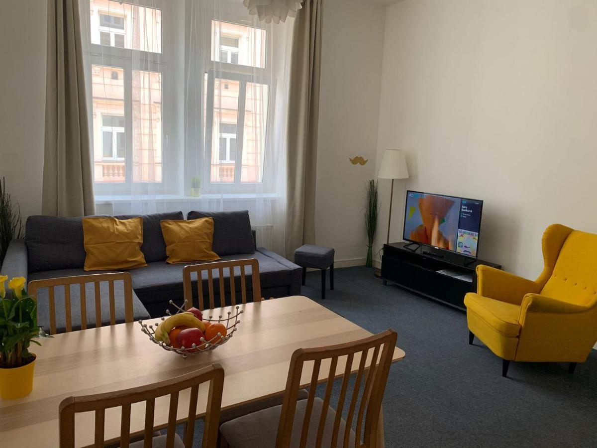 Little Tom Apartments Прага Екстер'єр фото