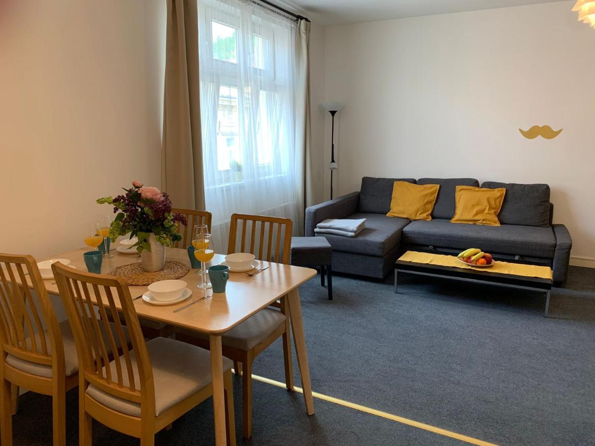 Little Tom Apartments Прага Екстер'єр фото