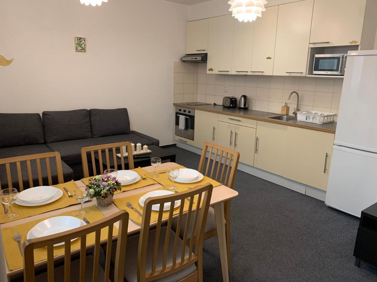 Little Tom Apartments Прага Екстер'єр фото