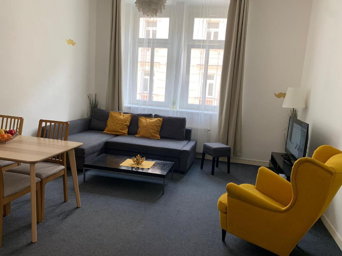 Little Tom Apartments Прага Екстер'єр фото