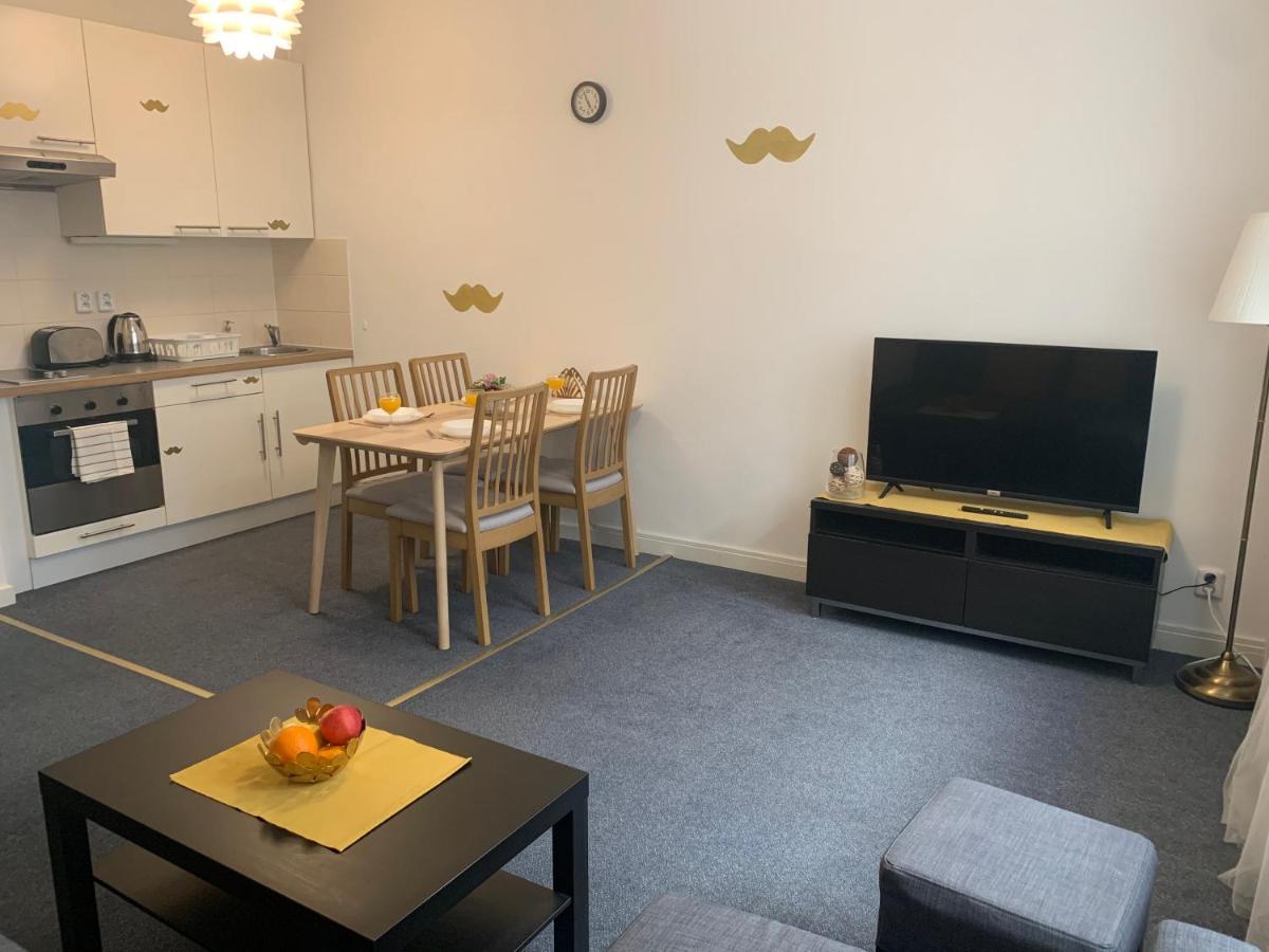 Little Tom Apartments Прага Екстер'єр фото