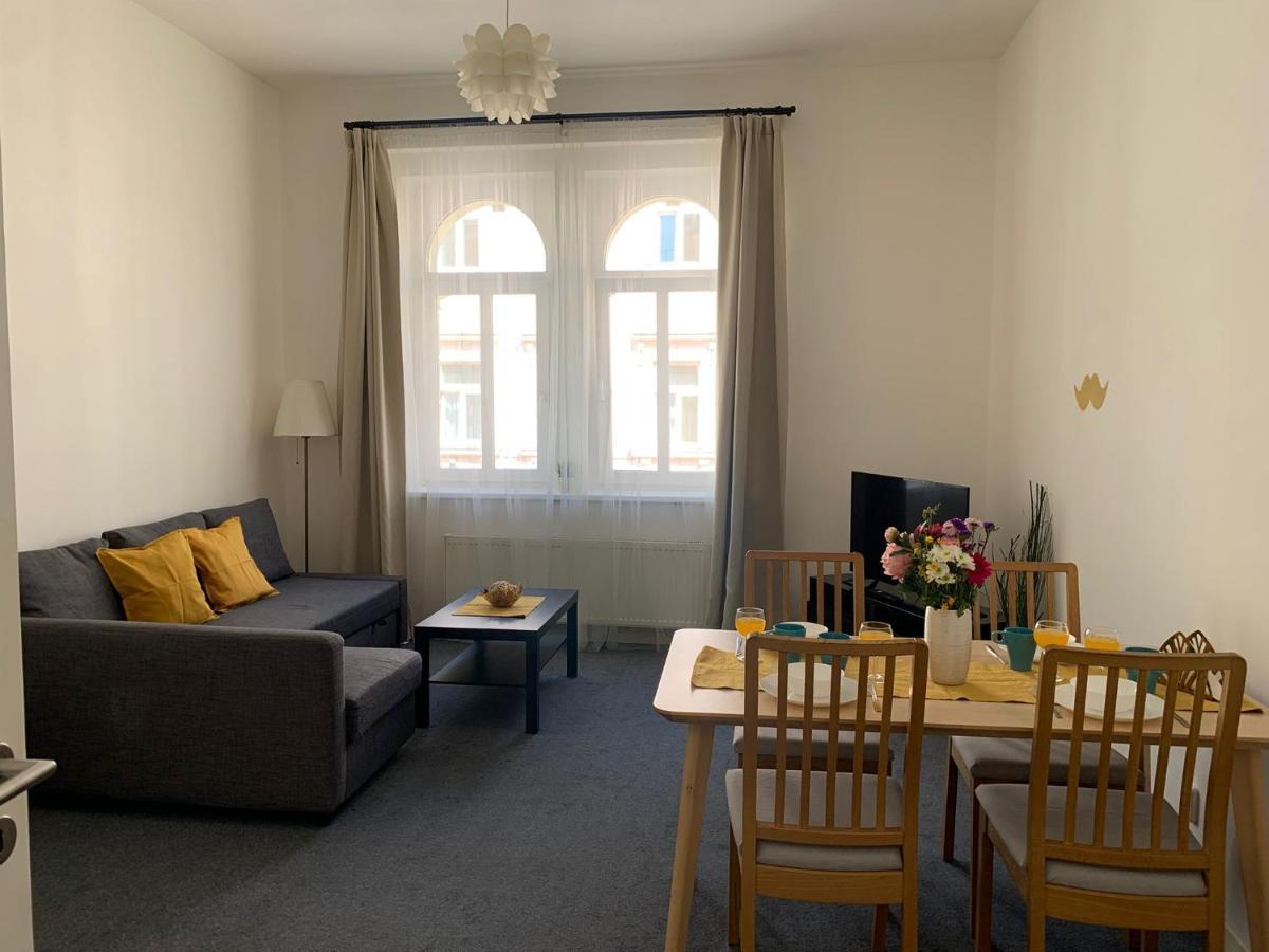 Little Tom Apartments Прага Екстер'єр фото