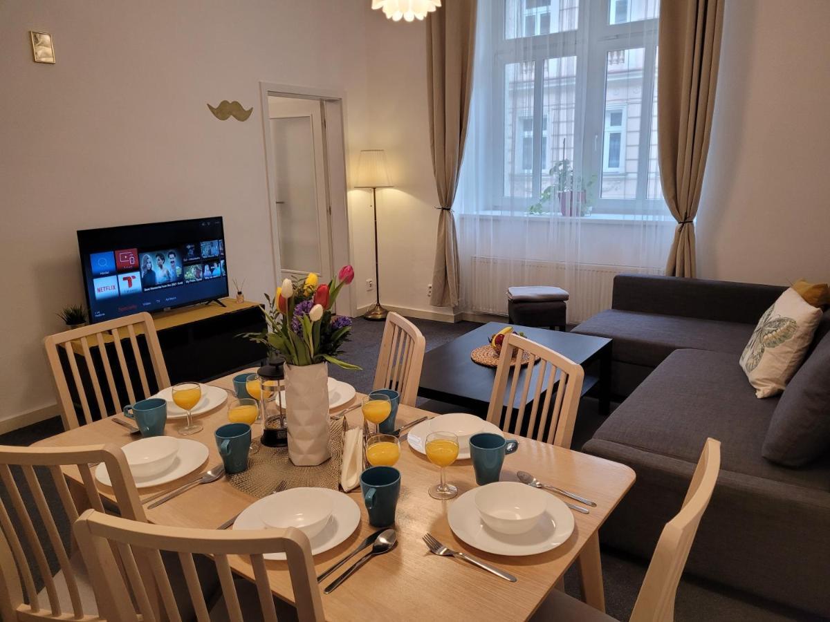 Little Tom Apartments Прага Екстер'єр фото