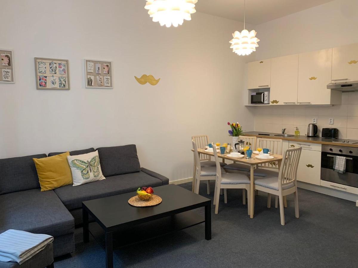 Little Tom Apartments Прага Екстер'єр фото